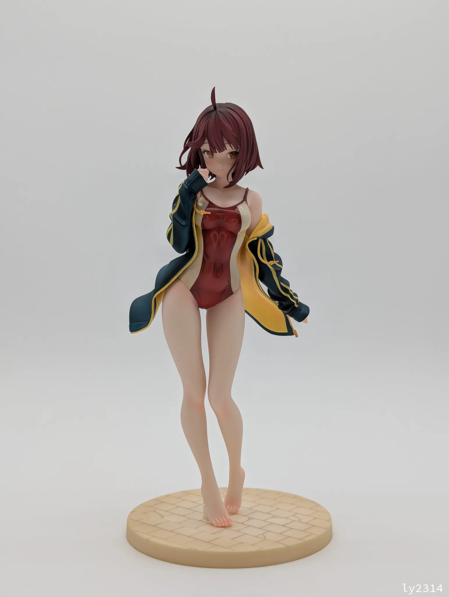 ソフィー・ノイエンミュラー 競泳水着Ver.